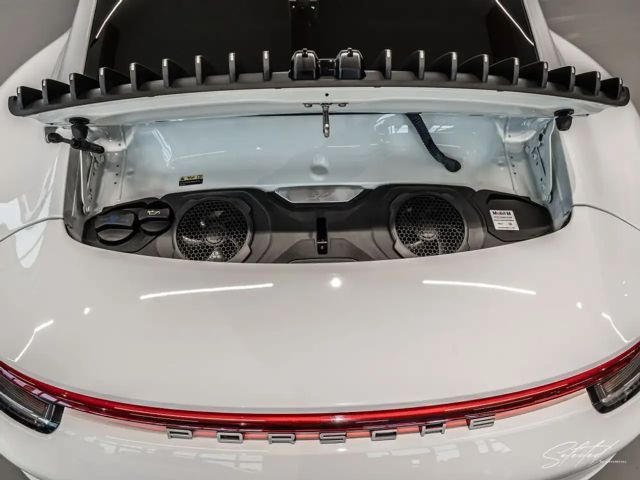 Porsche 911 4 Carrera Coupé