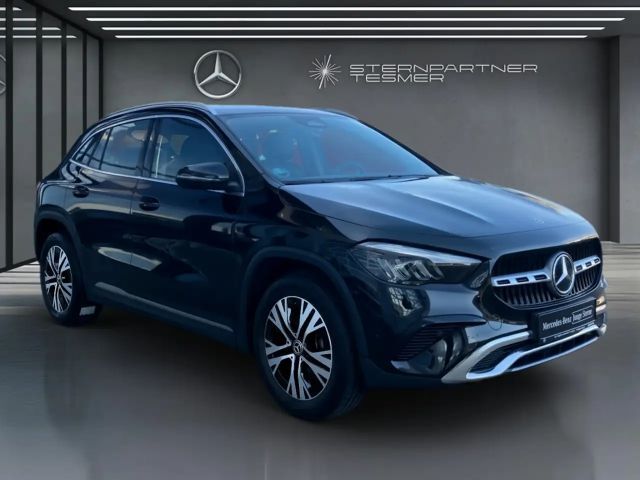 Mercedes-Benz GLA 180 Progressive