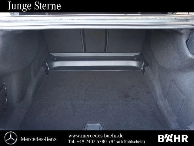 Mercedes-Benz EQE 300 Sedan