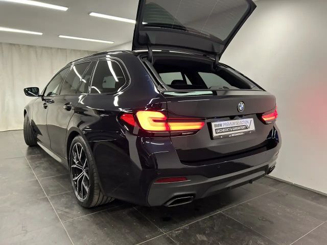 BMW 530 530d M-Sport Touring xDrive