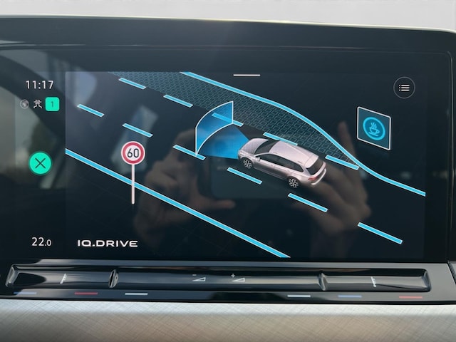 Volkswagen Golf 1.0 TSI Life Variant