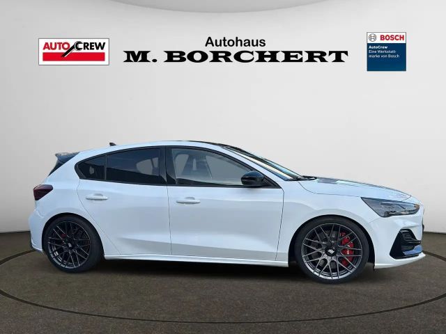 Ford Focus Limited ST Line