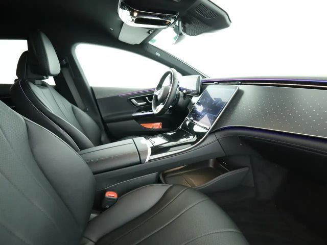 Mercedes-Benz EQE 300 AMG Line Sedan