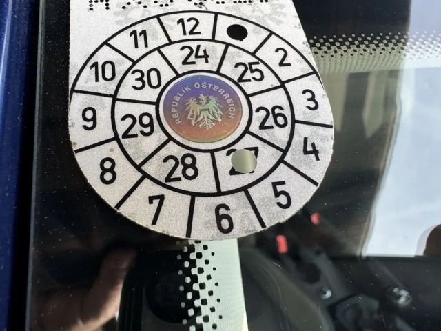 Volkswagen Polo 1.0 -1Besitz nur 23990km - Top Zustand! LED