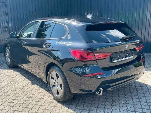 BMW 116 116i 5-deurs Sedan