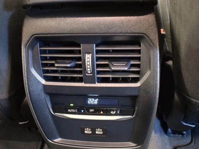 BMW 320 320d M-Sport Sedan