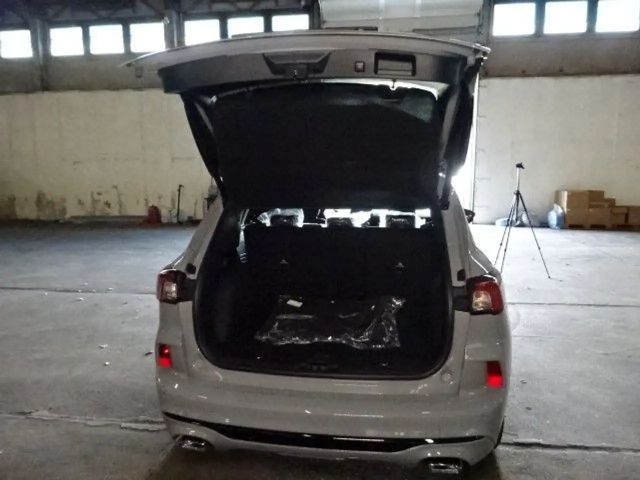 Ford Kuga Hybrid ST Line