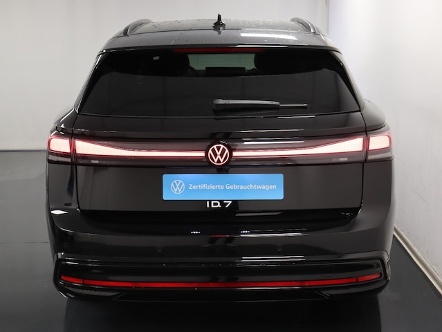 Volkswagen ID.7 Tourer