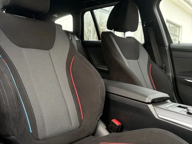 BMW 330 330i Touring xDrive