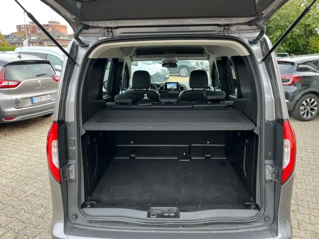 Mercedes-Benz T-Klasse EDITION 180d AUTOMATIK (8xRÄDER/NAVI)