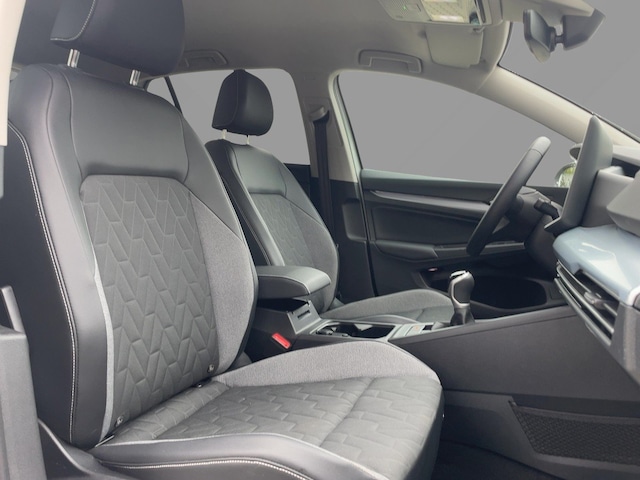 Volkswagen Golf TSI 6-Gang LED Kamera ACC SH GJR