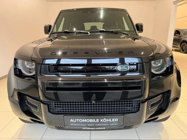 Land Rover Defender 110 D300 Dynamic SE