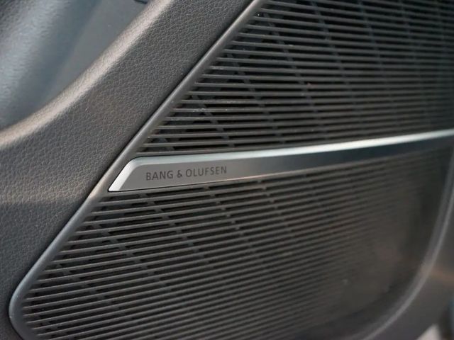 Audi RS Q8 | Dynamik+ | HuD | Keramik | Pano | 305km/h