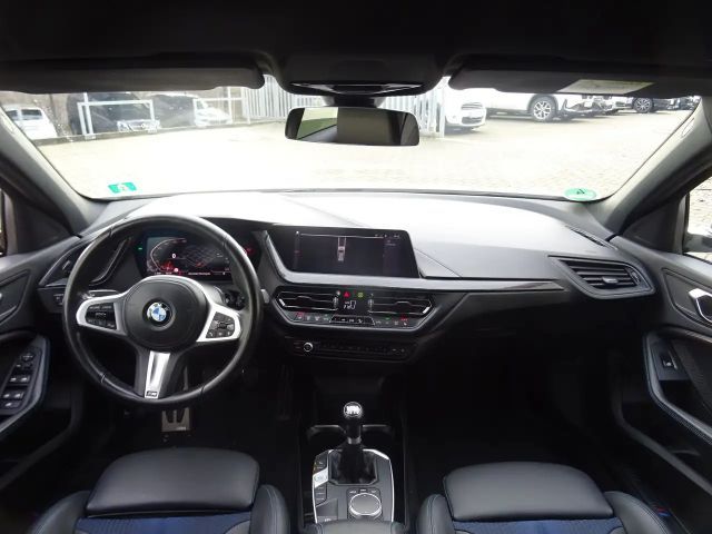 BMW 118 118i M-Sport Sedan