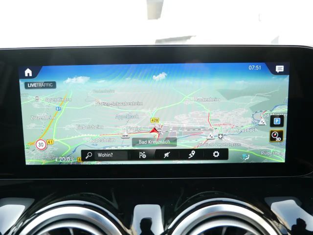 Mercedes-Benz GLA 200 AMG Line