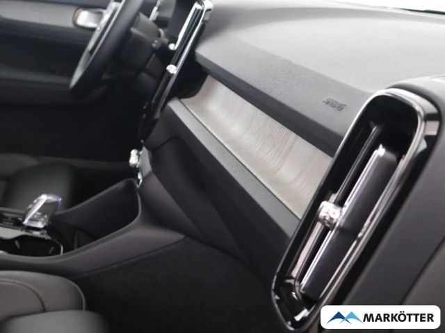 Volvo XC40 Dark Plus
