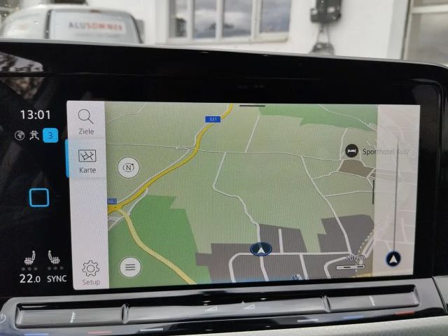 Volkswagen Golf Life