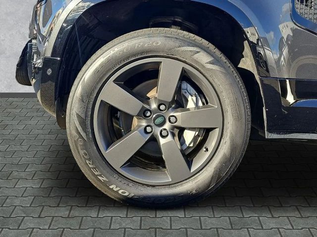 Land Rover Defender 110 Dynamic HSE
