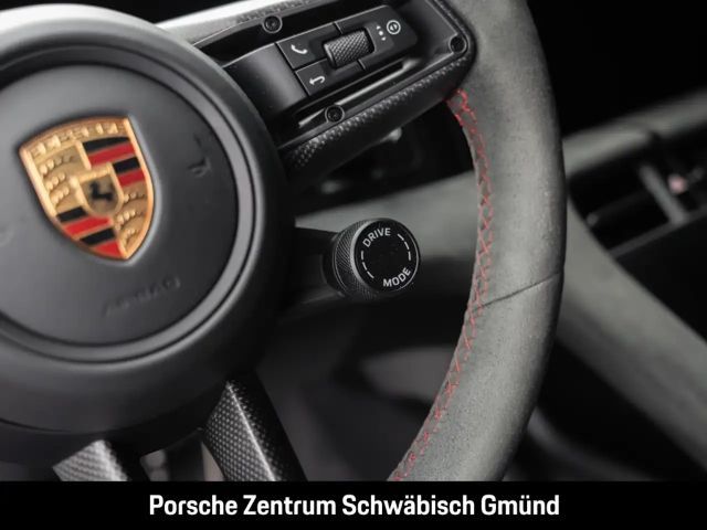Porsche Taycan GTS Sport Turismo