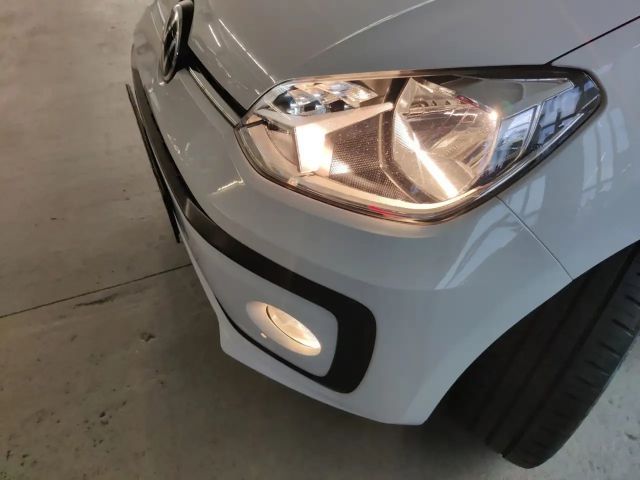 Volkswagen up! Style