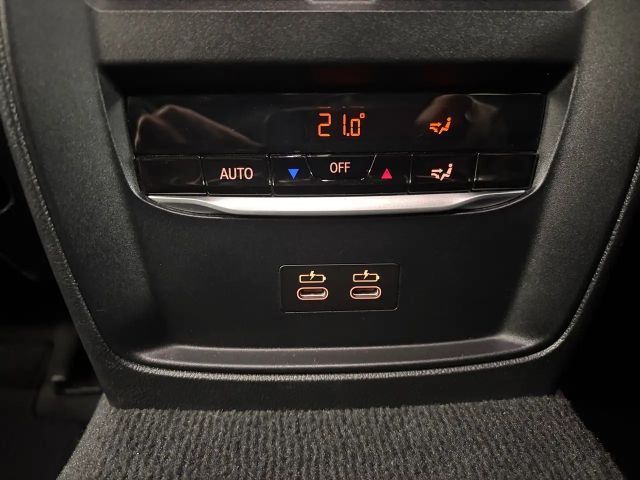 BMW 330 330i Touring xDrive