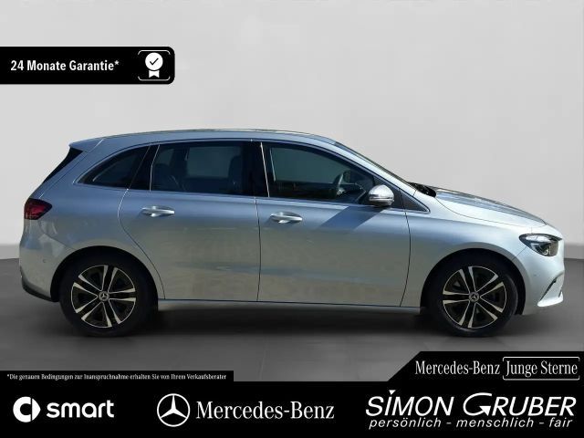 Mercedes-Benz B 200 Progressive Sedan