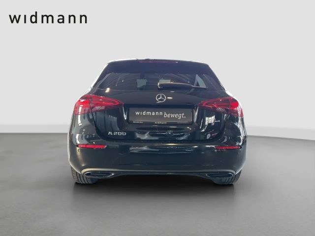 Mercedes-Benz A 200 Progressive