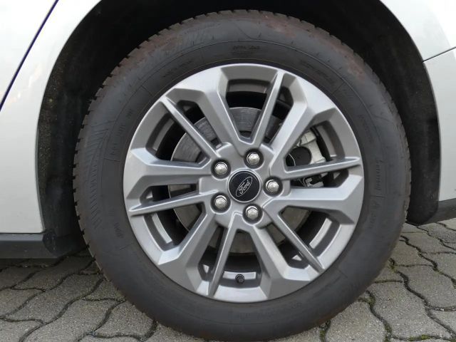 Ford Focus Titanium Wagon