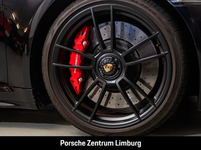 Porsche 992 4 Cabrio Carrera GTS