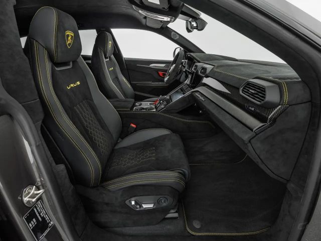 Lamborghini Urus Performante