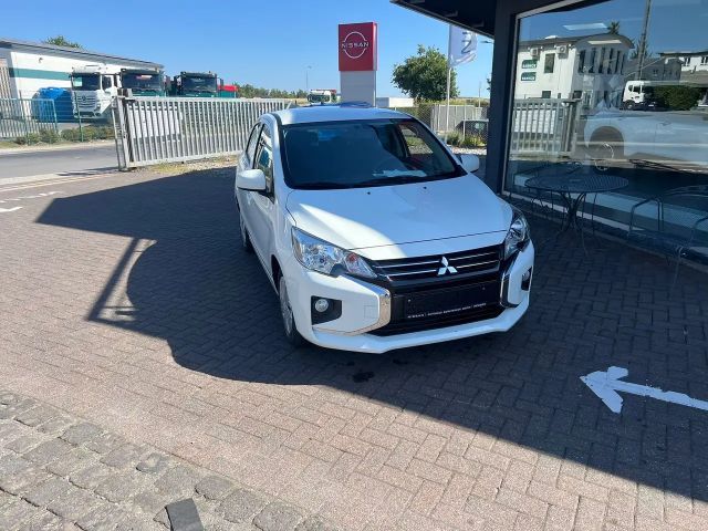 Mitsubishi Space Star Star