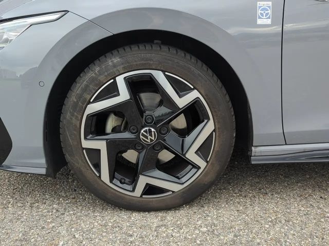 Volkswagen Golf DSG R-Line Variant