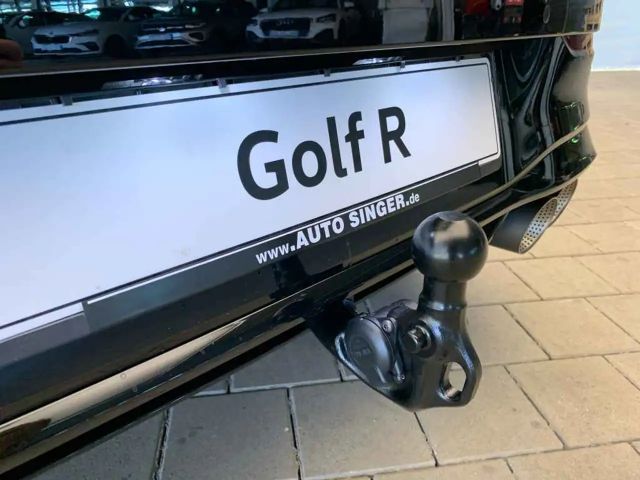 Volkswagen Golf BLACK AKRAPO*270*PANO*AHK*DCC*360