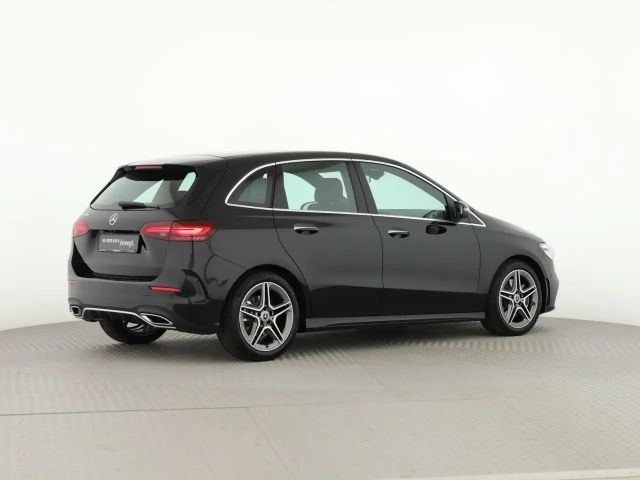 Mercedes-Benz B 220 AMG Line B 220 d