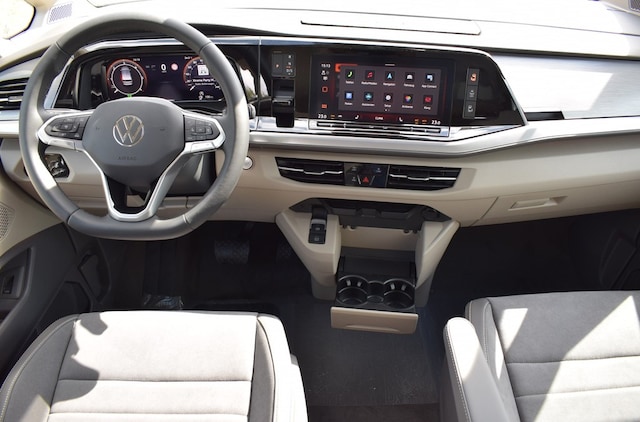 Volkswagen Multivan 2.0 TDI DSG Lang T7