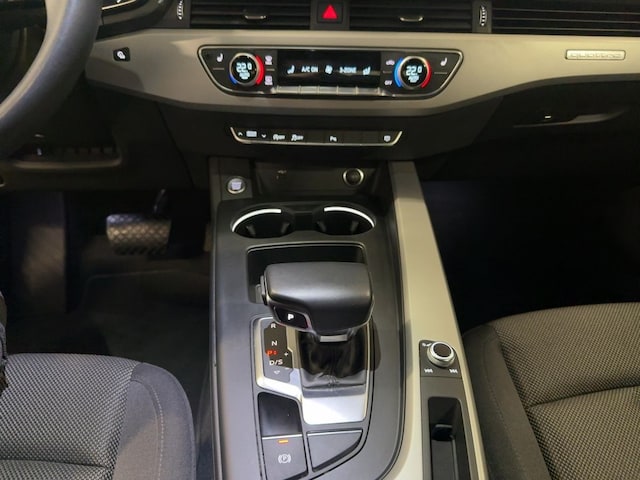 Audi A4 40 TDI Quattro S-Tronic Sedan