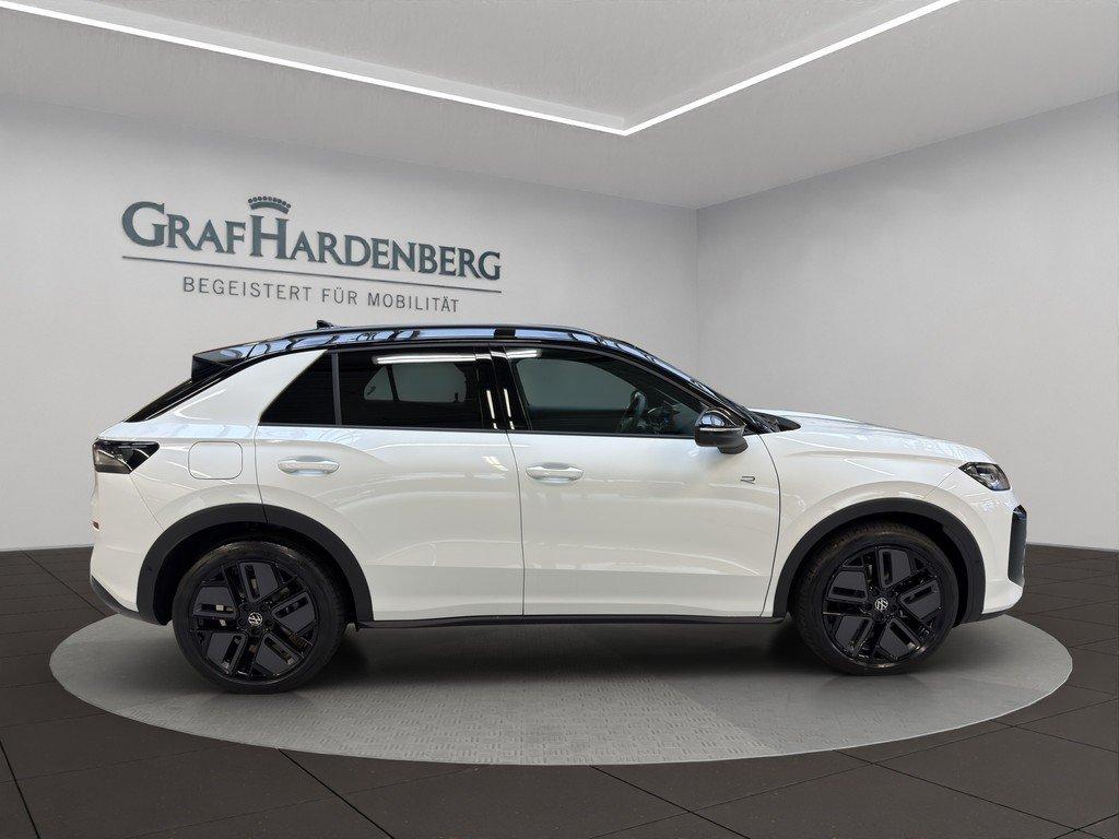 Volkswagen T-Roc 1.5 eTSI DSG R-Line