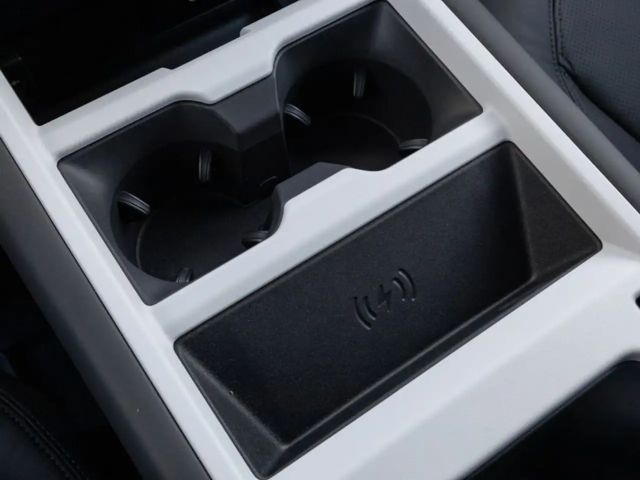 Land Rover Defender 110 D300 Dynamic HSE