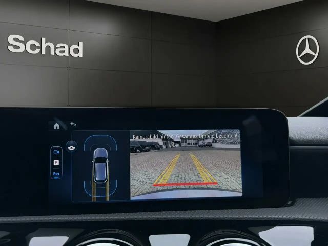 Mercedes-Benz A 180 AMG Line