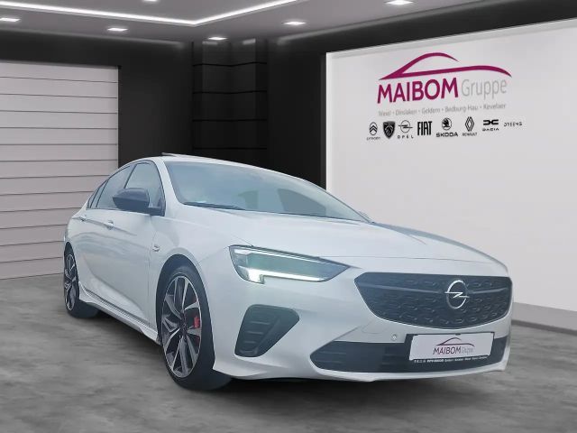 Opel Insignia GSI 4*4 HUD//SSD//ALCANTARA