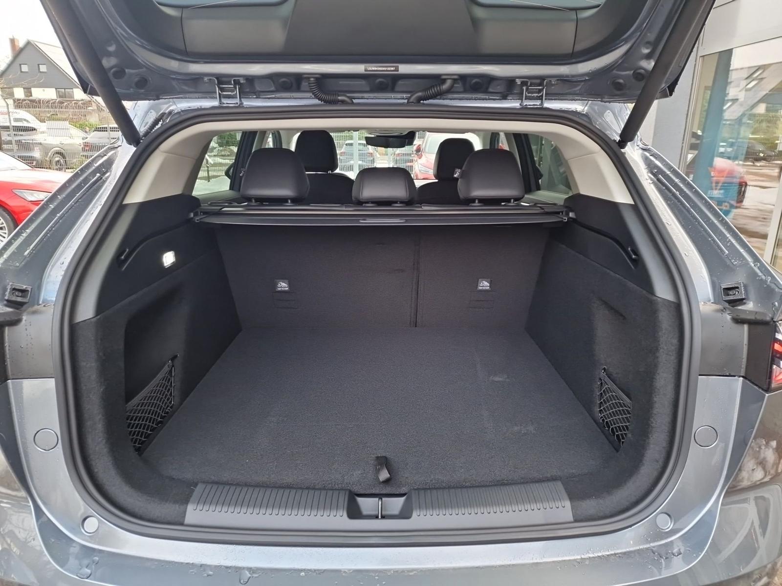 MG HS Hybrid + Lux. Finanzierungspreis ACC+AUT+LED