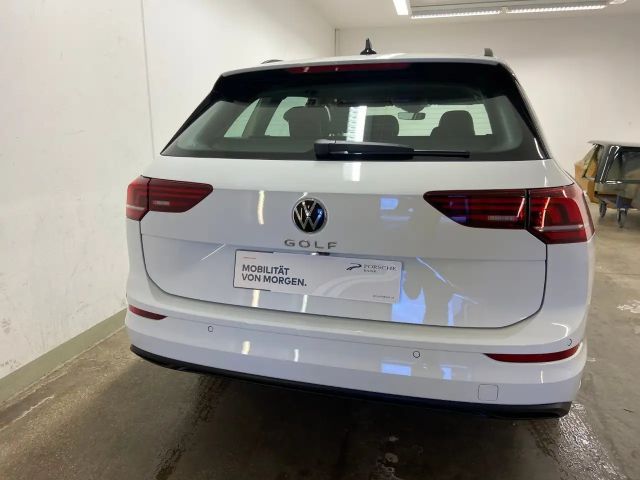 Volkswagen Golf Life Variant