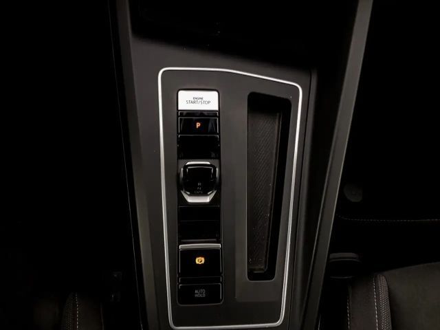 Volkswagen Golf 2.0 TDI DSG Style Variant