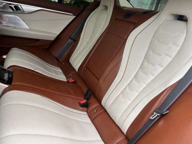 BMW M850 Coupé Gran Coupé Sedan xDrive