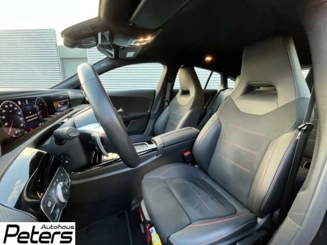 Mercedes-Benz CLA 180 AMG Line Shooting Brake