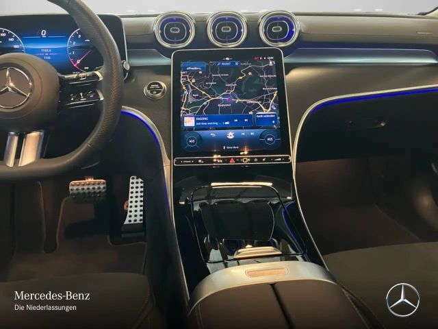 Mercedes-Benz C 200 AMG Line Sedan