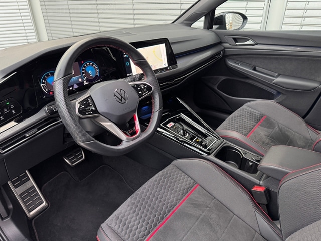 Volkswagen Golf 2.0 TSI DSG Golf VIII