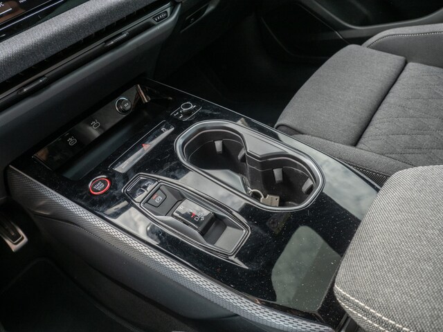 Audi A6 Avant Quattro S-Tronic