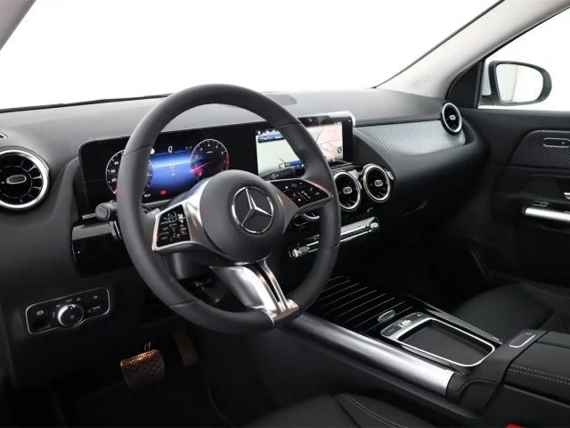 Mercedes-Benz GLA 180 Progressive