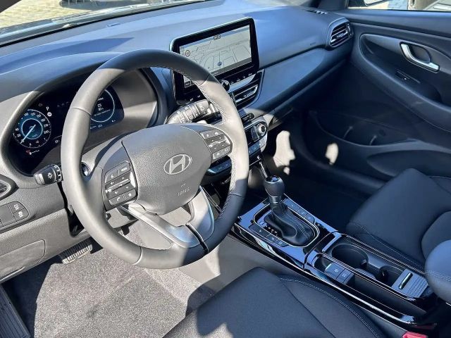 Hyundai i30 Advantage Hybrid T-GDi